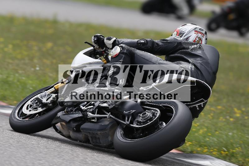 /37 28.07.2025 Dunlop Ride und Test Day ADR/Trackday Erfahren gelb Trackday schnell  rot/64